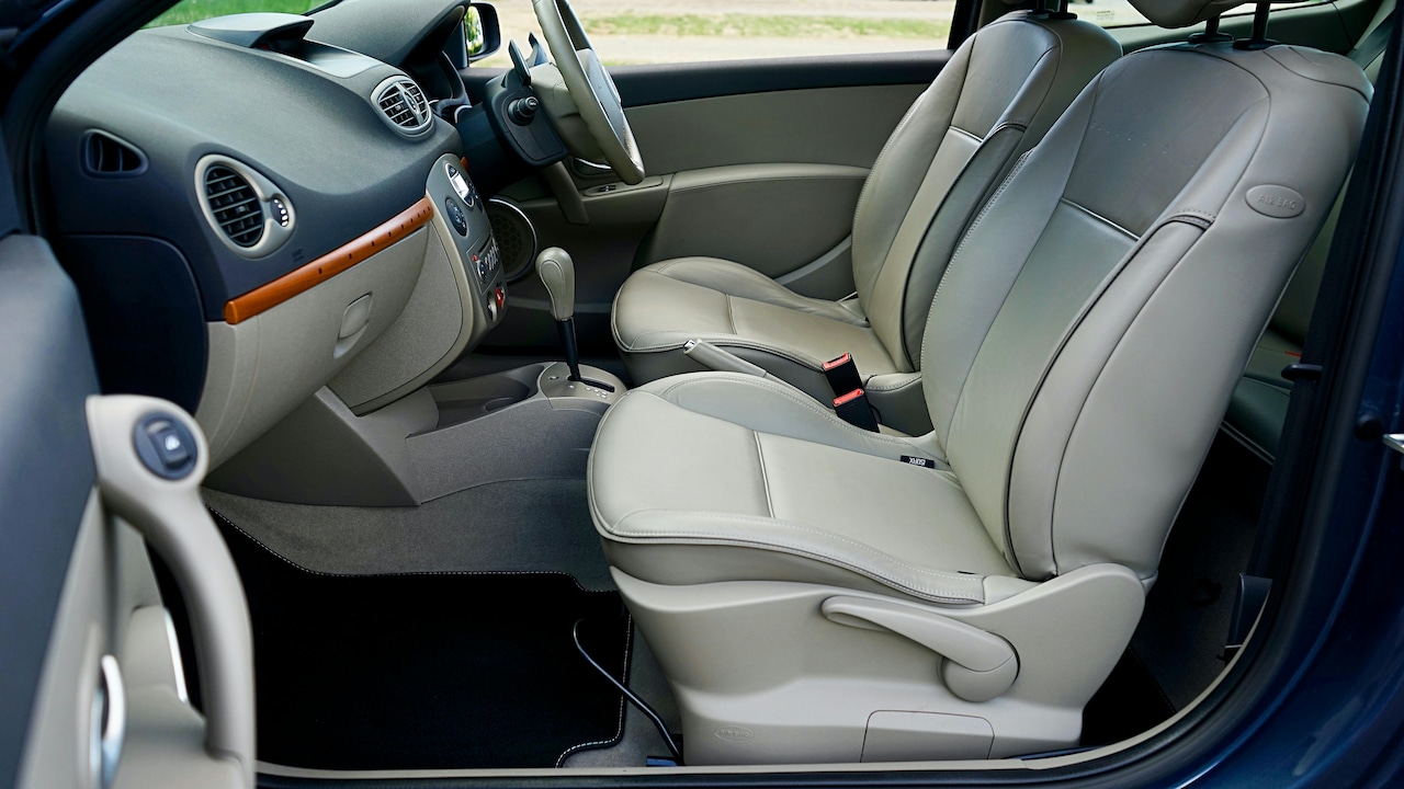 Top 10 reasons why car interiors heat up like an oven