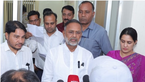 झुंझुनूं में बोले ऊर्जा मंत्री हीरालाल नागर, नहीं होगा बिजली विभाग का निजीकरण, 2027 तक हर किसान को मिलेगी दिन में बिजली