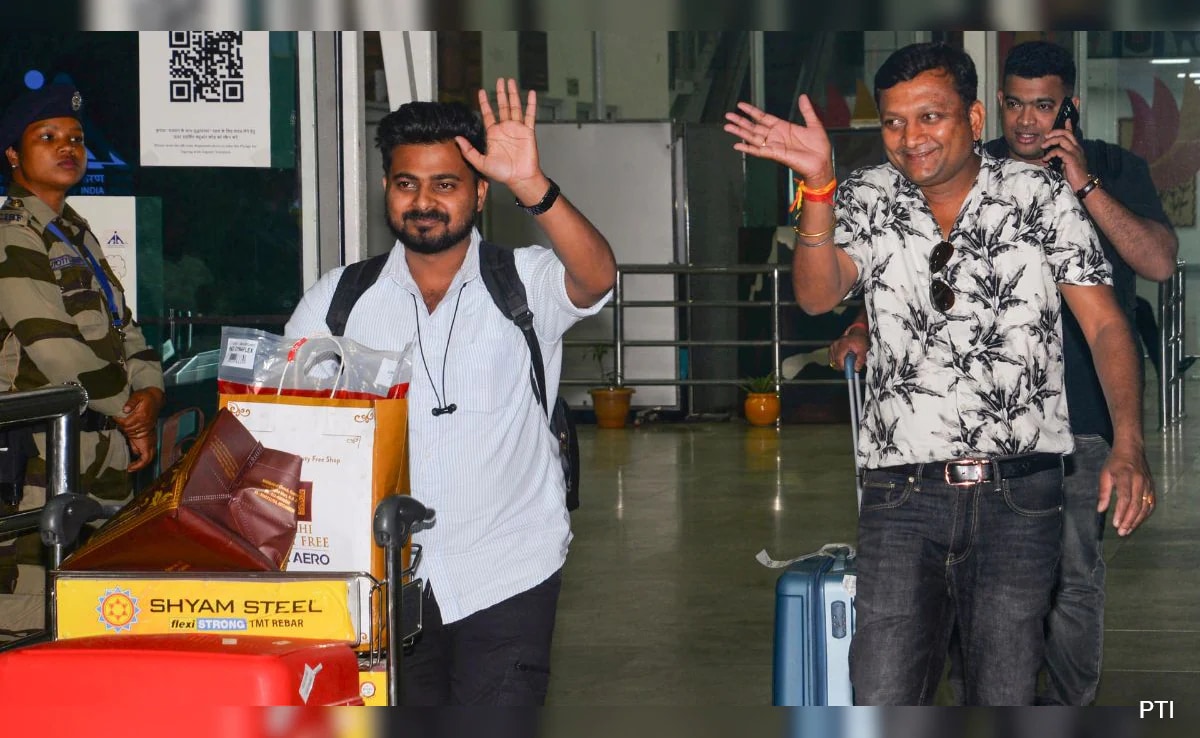 Airlines Making Arrangements In Response To Middle East Situation: Centre