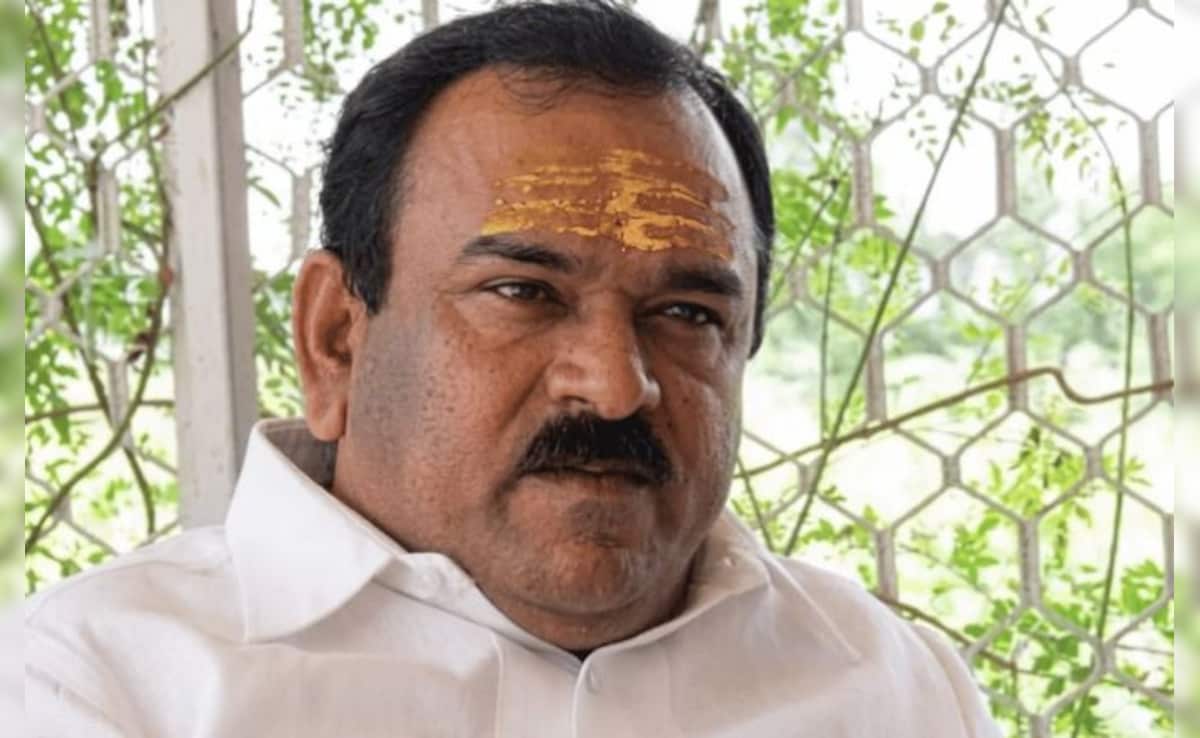 Toy Snakes, Tiger Skins, Mind Games: How Nashik 'Godman' Trapped Targets