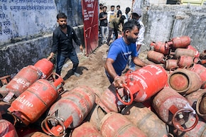 LPG-PNG New Rule : 'या' कुटुंबांना नवं सिलिंडर अन् नवं गॅस कनेक्शन मिळणार नाही, LPG-PNG बाबत सरकारची नवी नियमावली