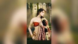 Urvashi Rautela की तस्वीरों ने जगाई पुरानी यादें, फैंस ने की दिग्गज सुंदरी Madhubala से तुलना