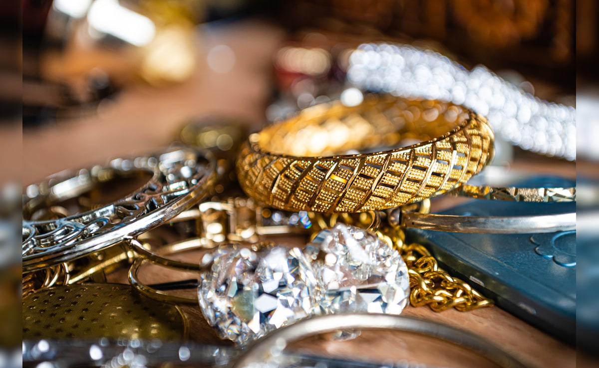 Gold, Silver Prices Drop Marginally: Check Rates In Your City Today