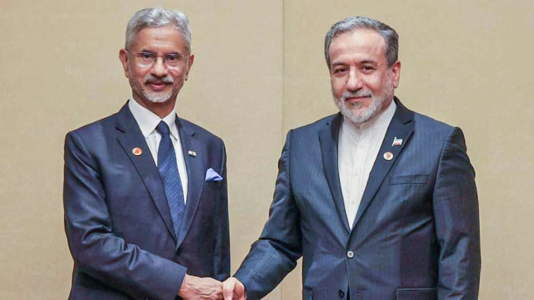 मिडिल ईस्ट में संकट के बीच डिप्लोमैटिक मिशन पर जुटे जयशंकर, ईरान के विदेश मंत्री से तीसरी बार फोन पर की बात