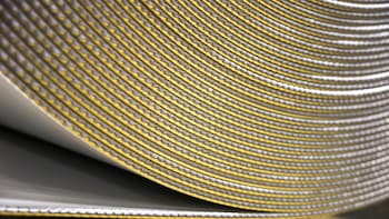 Aluminum Jumps as Iran Conflict Puts Middle East Supply At Risk