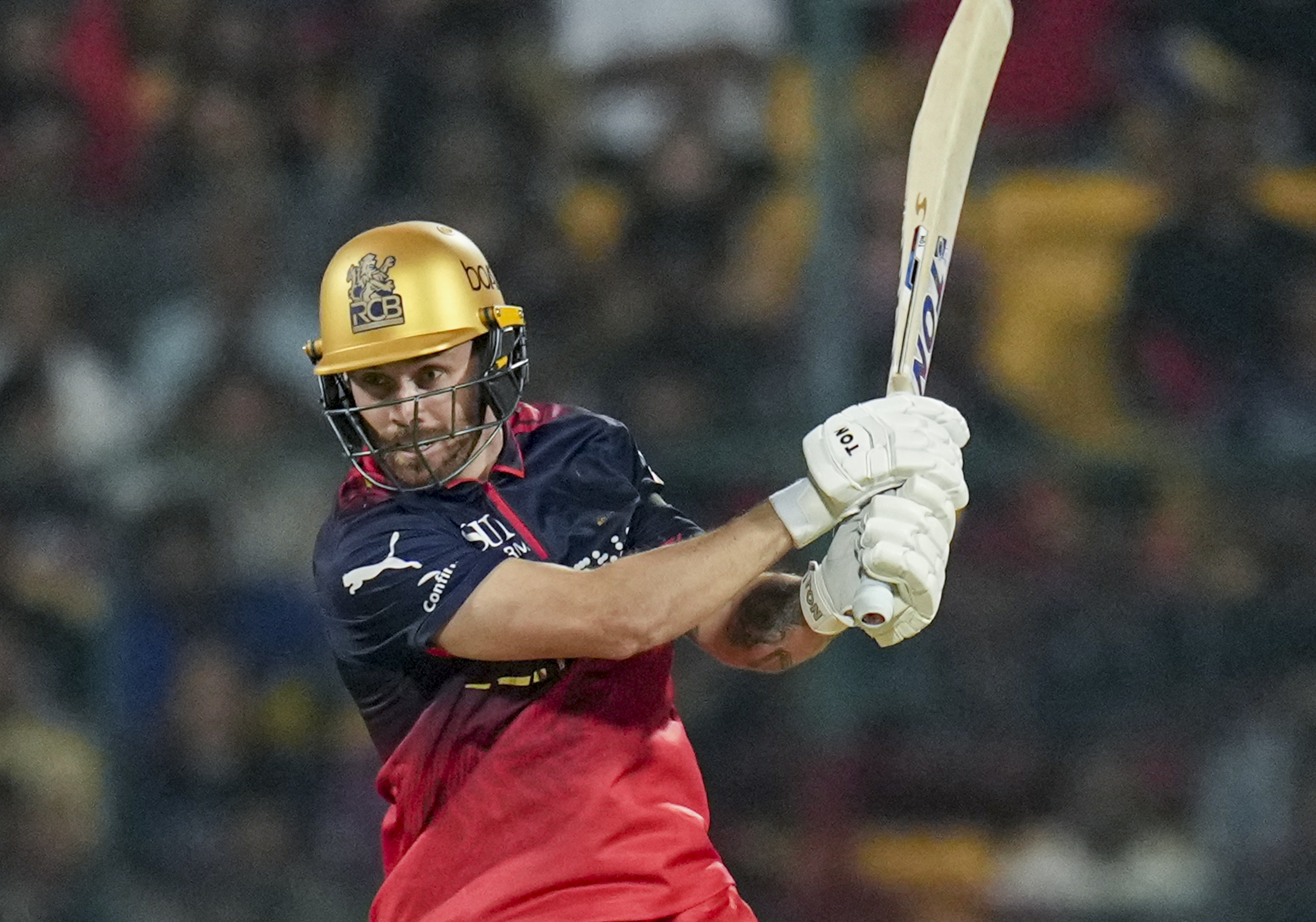 RCB vs SRH LIVE Score, IPL 2026: फिल सॉल्ट 8 रन बनाकर आउट, RCB को 9 पर लगा पहला झटका