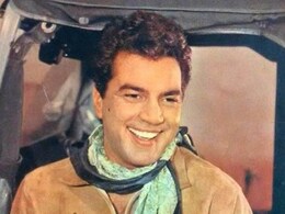 Dharmendra के हमशक्ल को देख आपके चेहरे पर भी आ जाएगी स्माइल, किया ऐसा रोमांटिक डांस देख कर हेमा मालिनी भी होंगी इमोशनल