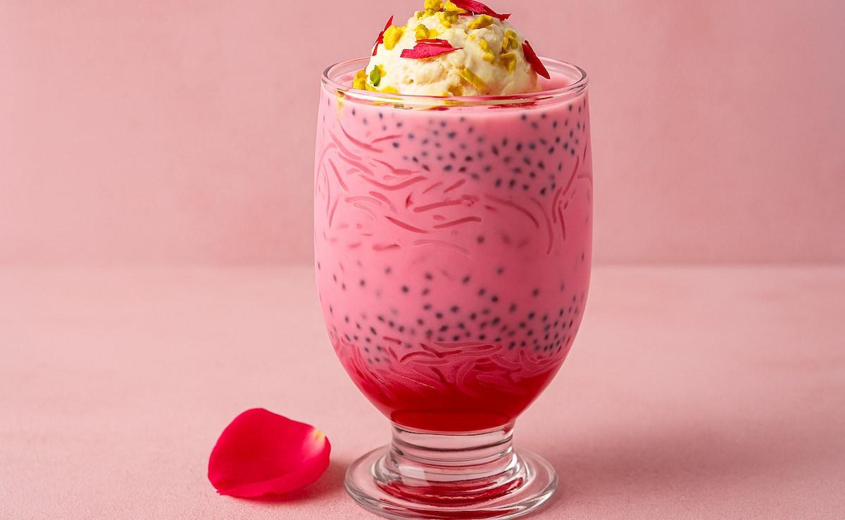 घर पर बनाएं ठंडा-ठंडा रोज फालूदा, गर्मियों में देगा जबरदस्त राहत