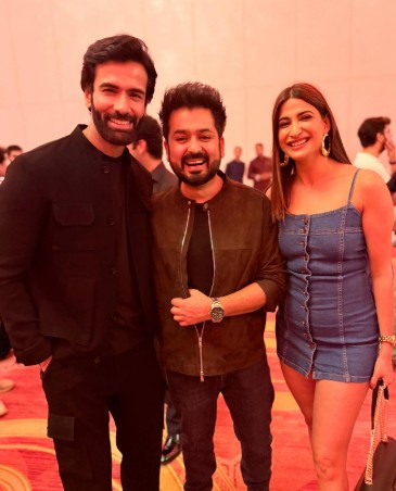 Aahana Kumra's Post For Rumoured Boyfried Danish Pandor After <i>Dhurandhar 2</i> Success: "Happiest For Him"