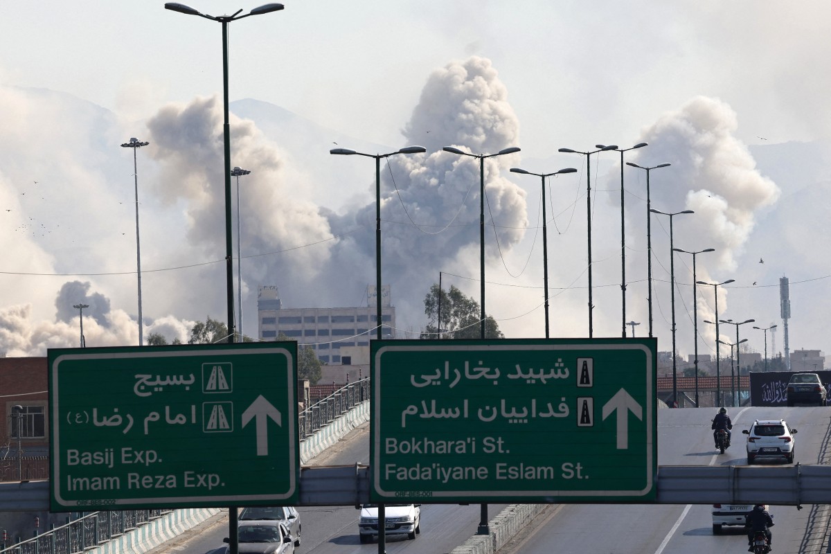 अमेरिका-ईरान-इजरायल संघर्ष छठे दिन में पहुंचा, मरने वालों का आधिकारिक आंकड़ा हजारों में पहुंचा