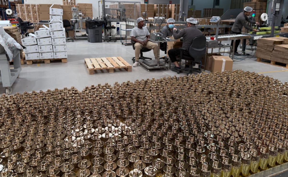 मिडिल ईस्ट जंग की 'महक' पर चोट, अजमल परफ्यूम्स के मार्केट में 20% की गिरावट, भारत फिलहाल सुरक्षित