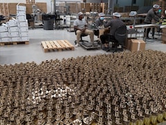 मिडिल ईस्ट जंग की 'महक' पर चोट, अजमल परफ्यूम्स के मार्केट में 20% की गिरावट, भारत फिलहाल सुरक्षित