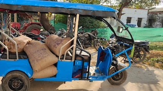 बच्चों के मिड्डे मील पर पहले हेडमास्टर ने डाला डाका, पकड़े जाने पर बोला- मैं BJP और RSS का &nbsp;कार्यकर्ता हूं