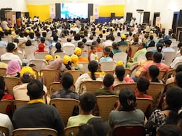 आम आदमी के नेताओं पर डॉक्यूमेंट्री, गोवा में अरविंद केजरीवाल संग कार्यकर्ताओं ने देखी