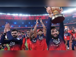 RCB को तगड़ा झटका, IPL 2026 से बाहर हुए तेज गेंदबाज़ यश दयाल, सामने आई ये वजह
