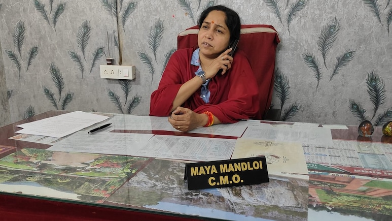 MP News: धामनोद में CMO से अभद्रता और धमकी मामला, CDR व ऑडियो साक्ष्य के आधार पर आरोपी पर FIR दर्ज