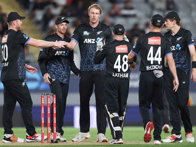 New Zealand Dominate South Africa For 2-1 T20I Series Lead