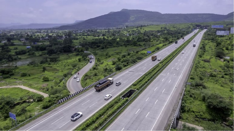 No Challan For Speeding Up To 144 Kmph On Indian Expressways? Here's What Gadkari Said