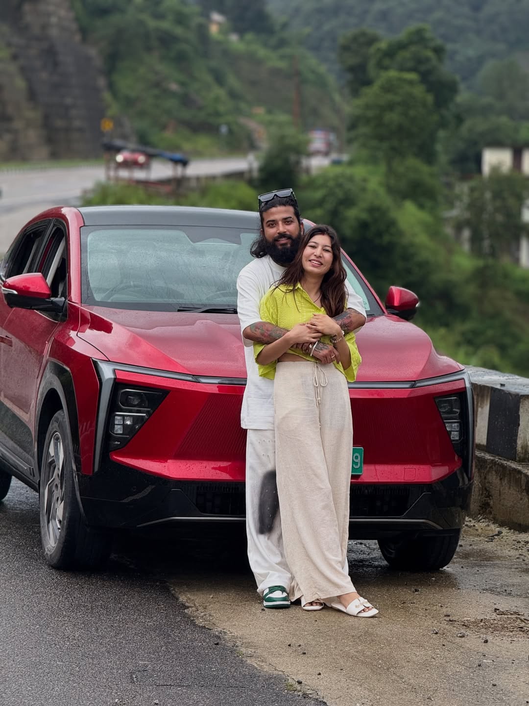 कौन है UK07 Rider अनुराग डोभाल की वाइफ रितिका, फैन से बनीं पत्नी, बनने वाले थे पहले बच्चे के पेरेंट्स, देखें 5 तस्वीरें