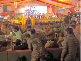 Gadhakota Rahas Mela: गढ़ाकोटा के ऐतिहासिक रहस मेला में उपद्रव, कुर्सियां तोड़ीं; पुलिस से भी उलझे, माहौल तनावपूर्ण