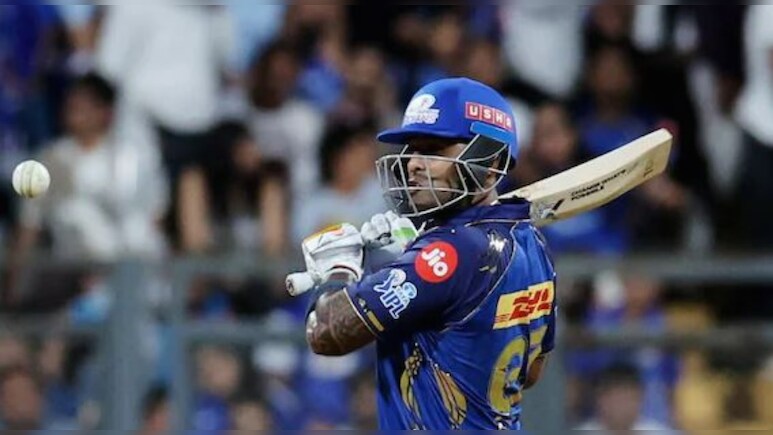 MI vs KKR: टी-20 वर्ल्ड कप जीतने वाले कप्तान SKY को बनाया गया इम्पैक्ट प्लेयर, मुंबई इंडियंस के फैसले पर मचा बवाल