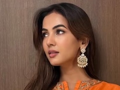 दुबई में फंसी एक्ट्रेस ने पीएम मोदी से लगाई थी मदद की गुहार, 2 दिन में पहुंची अपने देश तो बोलीं...