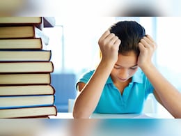 युद्ध के बीच बोर्ड परीक्षाओं का प्रेशर, एक्सपर्ट्स ने बताया छात्रों के लिए इस तरह के हालात कितने मुश्किल?