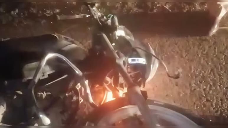 जयपुर-द&zwj;िल्&zwj;ली हाईवे पर रोडवेज बस और बाइक की टक्&zwj;कर, 3 युवकों की मौत&nbsp;