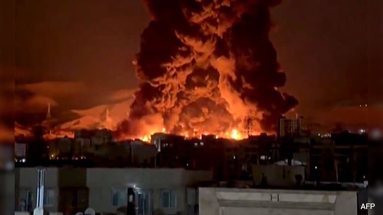 Israel Preparing Attack On Iranian Energy Sites, Awaits US Approval: Report