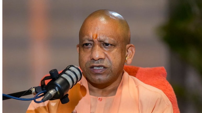 UP दरोगा परीक्षा में पंडित वाले विवाद पर पहली बार बोले सीएम योगी, 'किसी भी जाति-पंथ का अपमान न करें'