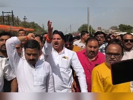 एमपी में &ldquo;नो रोड-नो टोल&rdquo; आंदोलन! प्रदर्शनकारियों ने टोल बूथ में की तोड़फोड़; सीसीटीवी कैमरे भी तोड़े&nbsp;