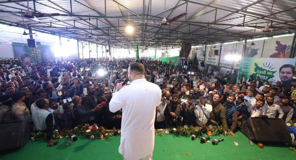 नीतीश के राज्यसभा में जाने के बाद तेजस्वी को मिलेगा फायदा?