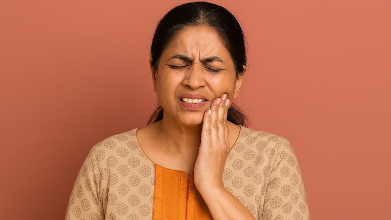 Menopause, Dry Mouth And Receding Gums: Simple Habits To Protect Your Smile After 40