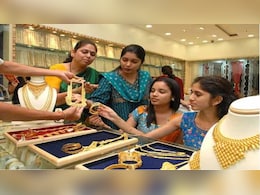 Gold-Silver Price: सोना 8 हजार तो चांदी 6 हजार लुढ़की, कब सुधरेंगे हालात? पैसा लगाने से पहले जानें भाव