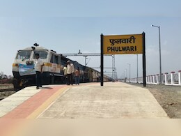 पन्ना में पहली बार दौड़ी ट्रेन, करीब 74 किलोमीटर लंबी सतना-पन्ना रेल परियोजना का काम हुआ पूरा