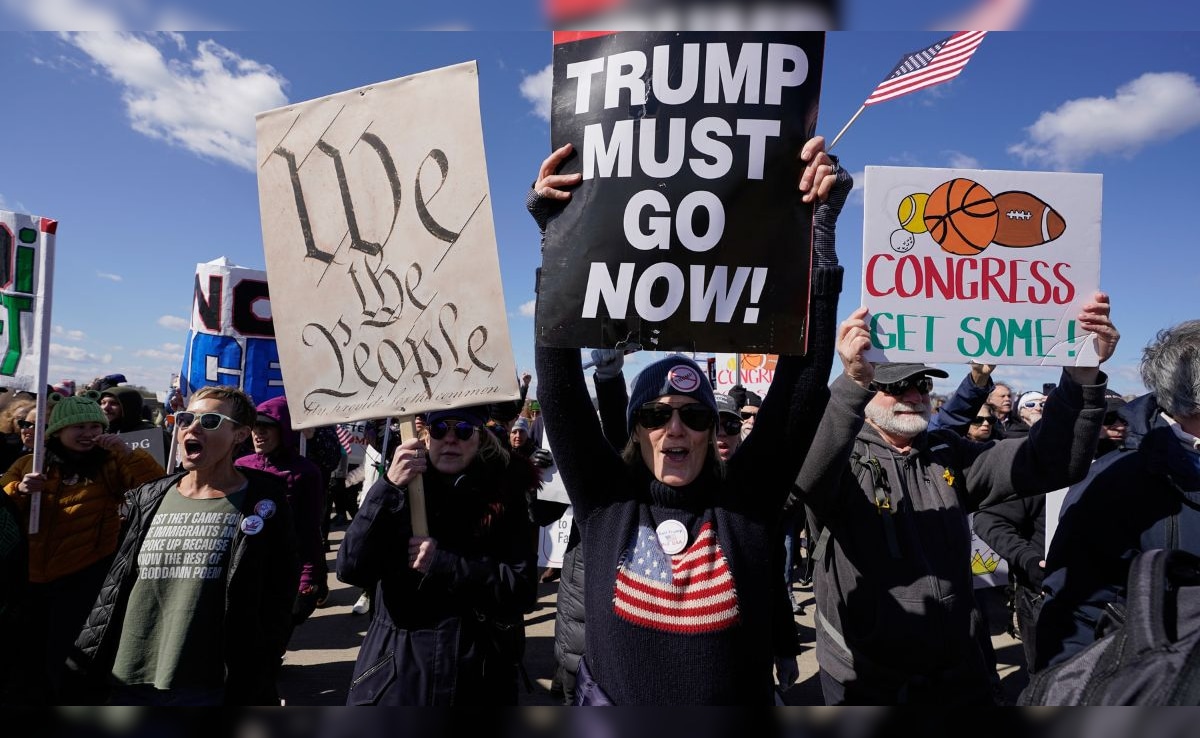 'ताज उतार दो', ईरान युद्ध के बीच US में ट्रंप के खिलाफ 'No Kings Protest'; 90 लाख लोगों के शामिल होने का दावा