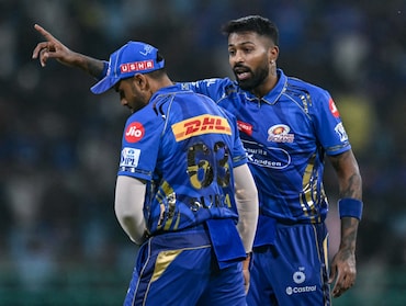 IPL 2026 Mumbai Indians: वर्ल्ड कप के हीरो, आईपीएल में जीरो...टीम इंडिया को बनाया चैंपियन, लेकिन मुंबई इंडियंस को ले डूबे