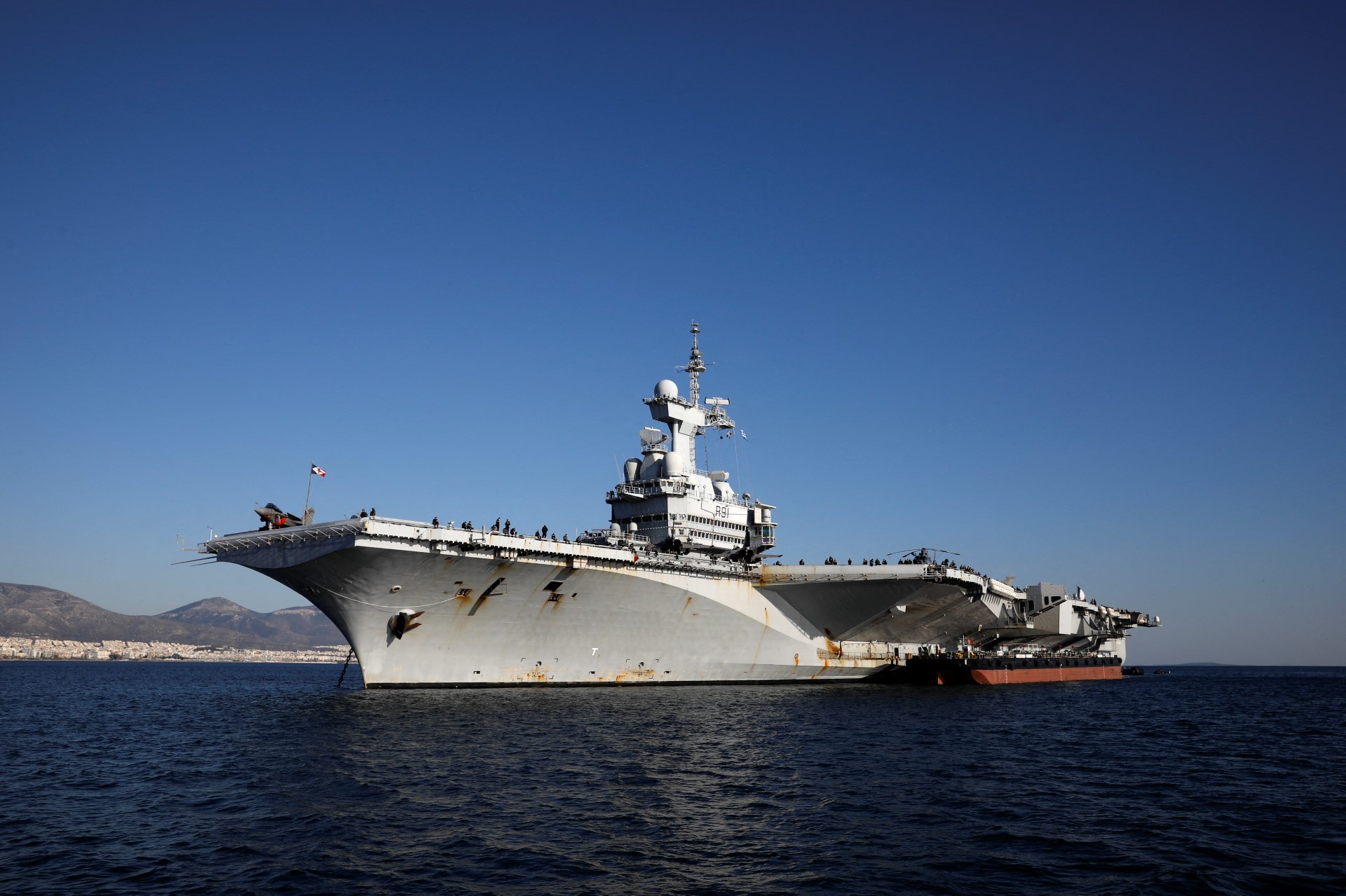 How Sailor's Run Exposed French Aircraft Carrier's Exact Location Amid Iran War