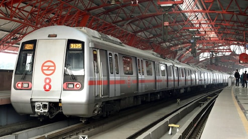 Man Compares Bengaluru And Delhi Metro, Calls Connectivity In Delhi 'Remarkable' But Flags Civic Issues