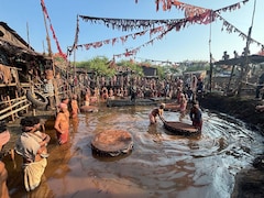 60 घर, 100 टैंकर पानी और 2.5 एकड़ का सेट, 64 लाख व्यूज वाले इस गाने के लिए बनाई गई विशाल झोपड़पट्टी