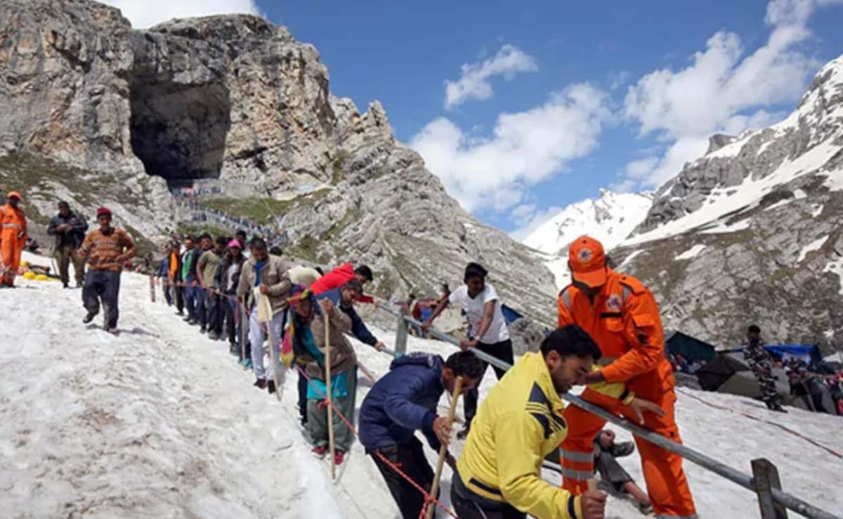 अमरनाथ यात्रा पर ‘सिलेंडर’ का संकट, वडोदरा के आयोजकों की बढ़ी धड़कनें, गैस की किल्लत से लंगर सेवा पर संकट