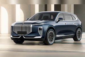VinFast Unveils Lac Hong 800S And 900S Luxury EVs; Restructures Portfolio