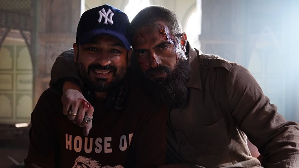 For Director Aditya Dhar, A '<i>Dhurandhar</i> Year' Wish From Arjun Rampal