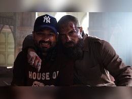 For Director Aditya Dhar, A '<i>Dhurandhar</i> Year' Wish From Arjun Rampal