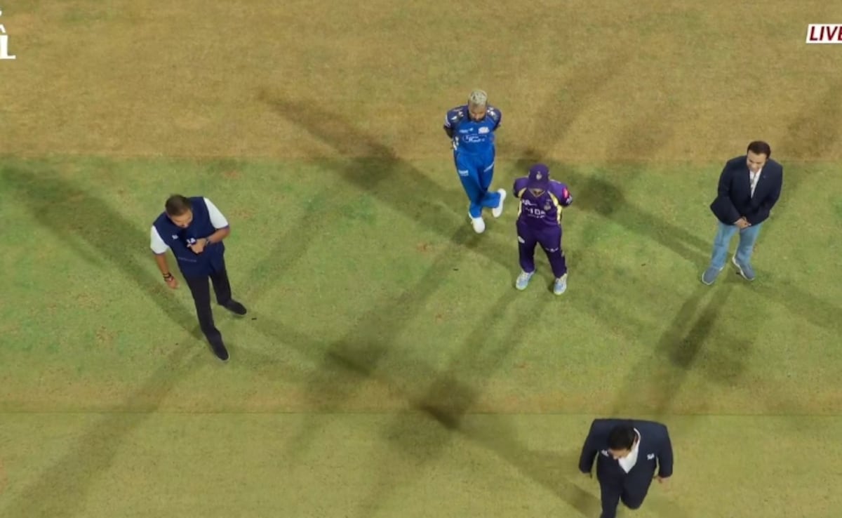 Watch: Huge Toss Controversy Hits Mumbai Indians vs Kolkata Knight Riders Clash