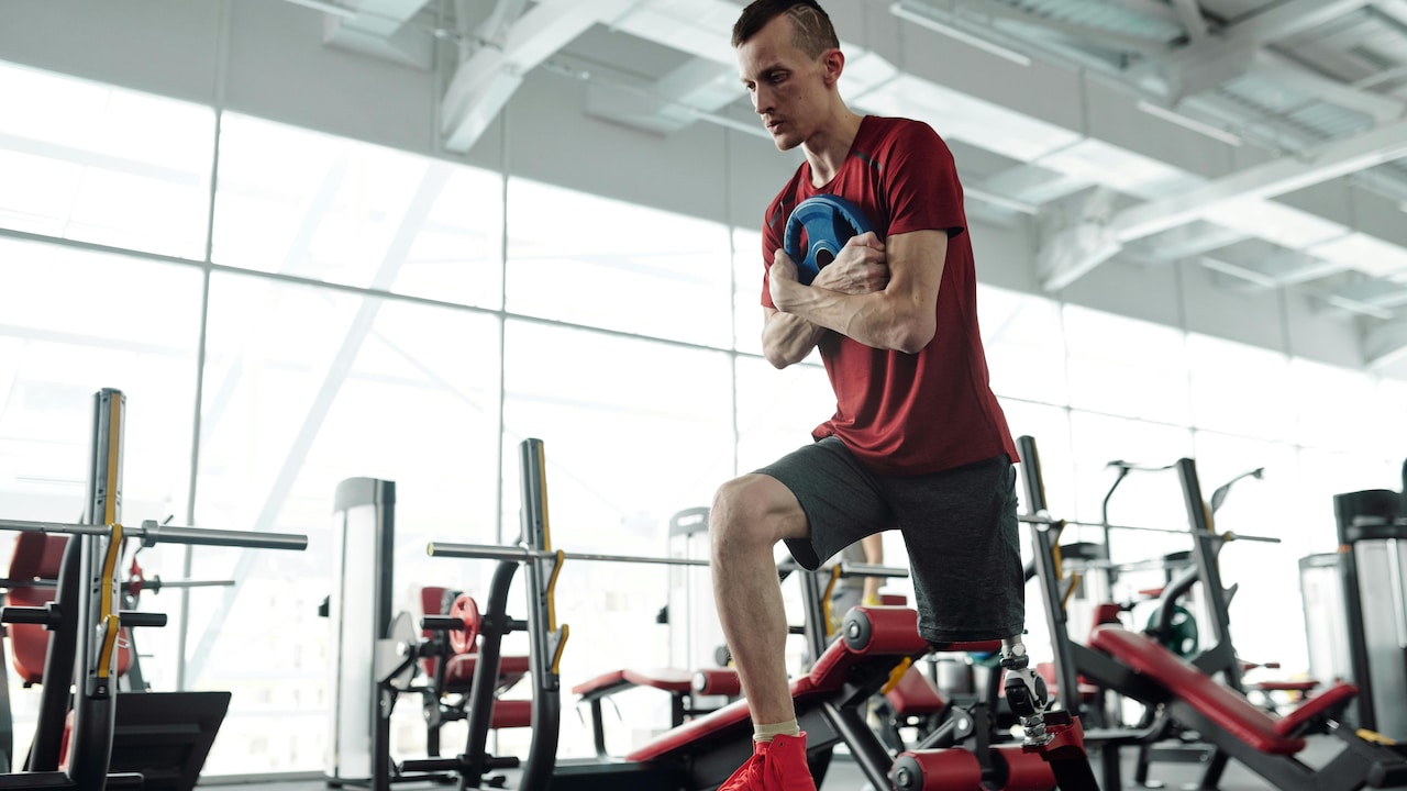 Master The Athleisure Trend With These Versatile Styling Tips For Life Beyond Gyms Master The Athleisure Trend With These Versatile Styling Tips For Life Beyond Gyms