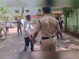 नासिक में 10वीं का पेपर देकर निकले छात्र पर 10-15 युवकों का जानलेवा हमला