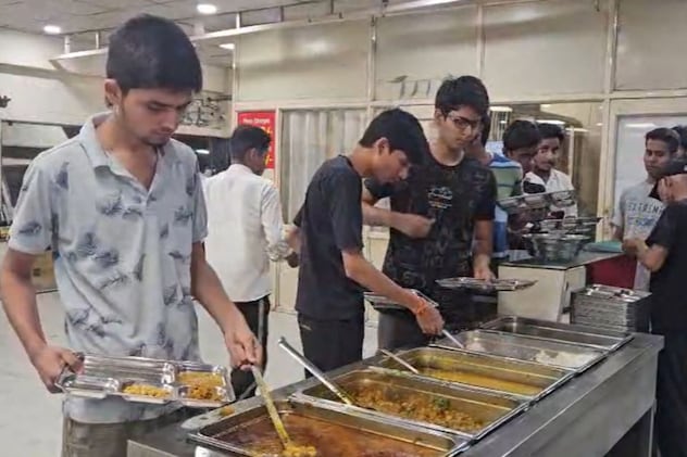 कोटा कोचिंग सिटी में छात्रों को खाने की होगी परेशानी, गैस सिलेंडर किल्लत से 1200 मेस प्रभावित