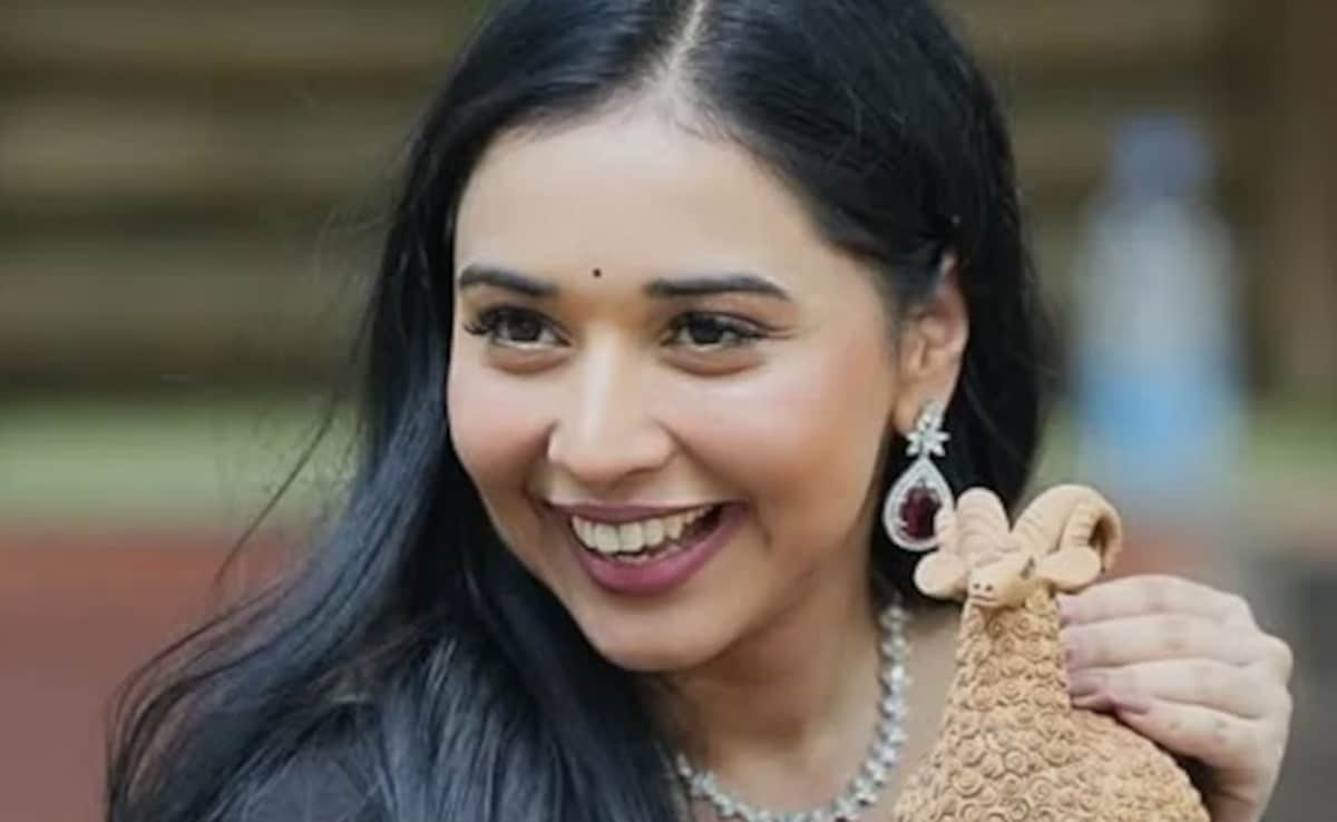 150 बॉडी गार्ड वाली तान्या मित्तल का हो गया डेब्यू, हीरो नहीं 55 साल के इस कॉमेडियन के साथ मिला मौका, लोग बोले- जबरदस्त