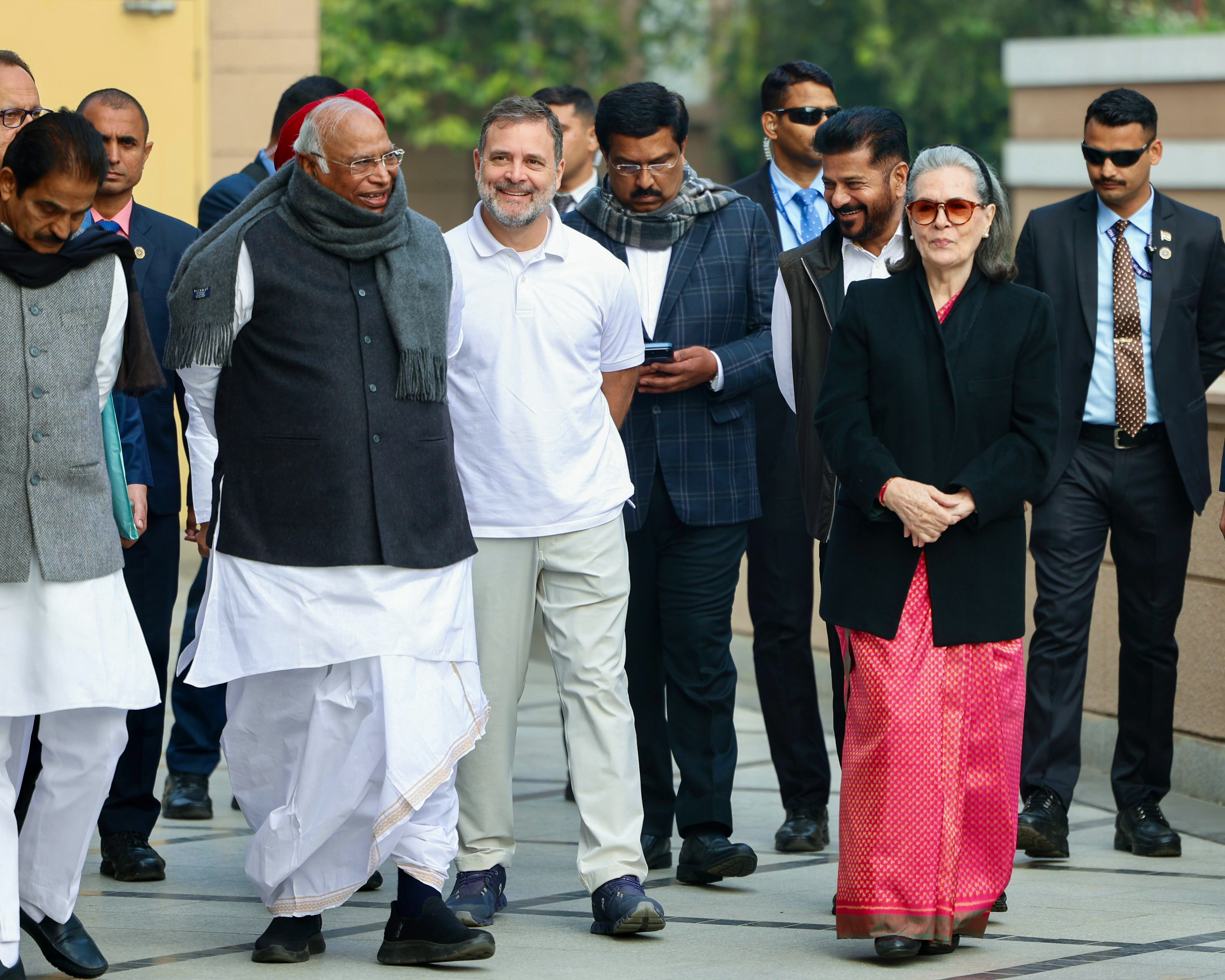 संसद में गूंजेगी ईरान-इजरायल जंग: विदेश नीति पर सरकार को घेरने को तैयार विपक्ष, 10 जनपथ पर 'रणनीति' मंथन